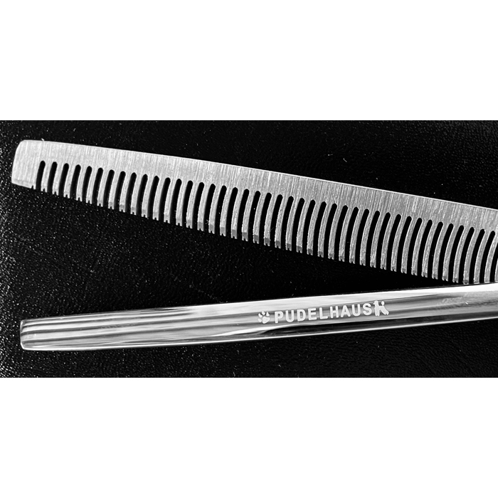 Pudelhaus Modellierschere 8,5 Zoll einseitig mit 46 Zähnen Silber – Bild 4
